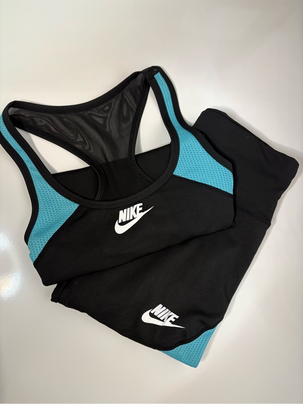 Women's Black & Teal Workout Set